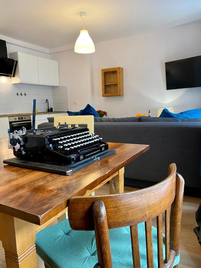 Apartament Hrabala Jelenia Gora Ngoại thất bức ảnh