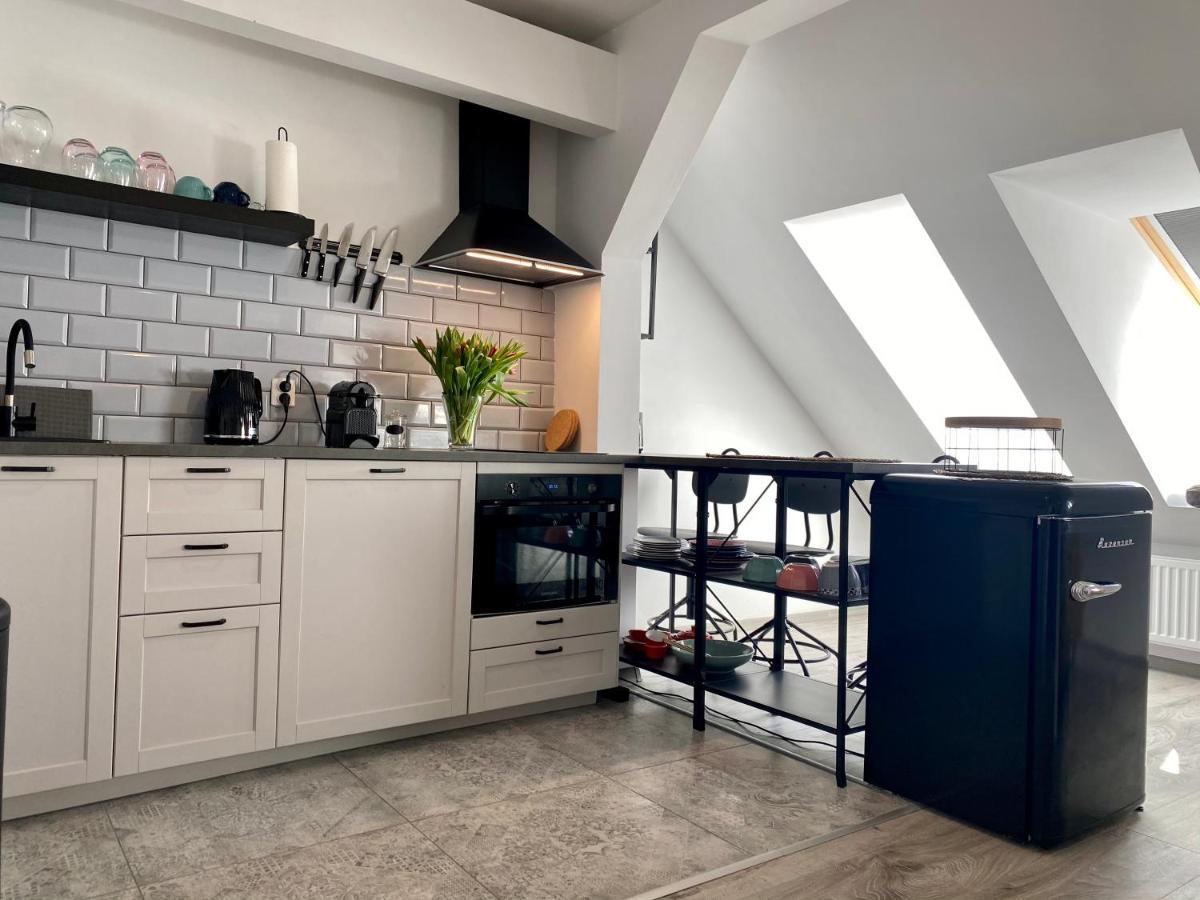 Apartament Hrabala Jelenia Gora Ngoại thất bức ảnh
