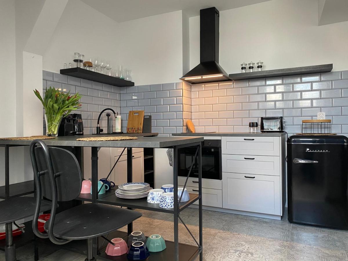 Apartament Hrabala Jelenia Gora Ngoại thất bức ảnh